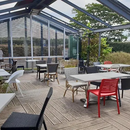 Les Genets Bayonne 2*