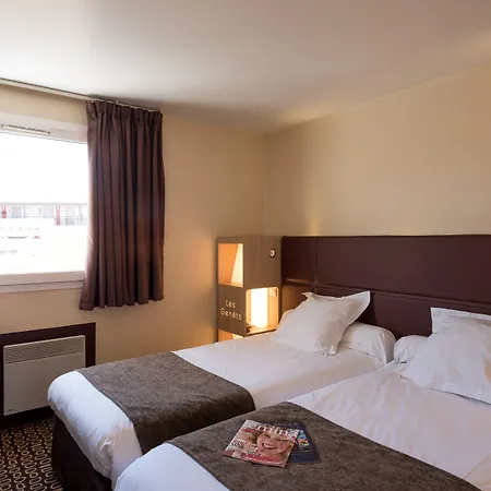 Les Genets Bayonne Отель Lahubiague