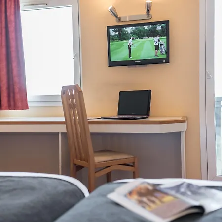 Les Genets Bayonne 2* Lahubiague