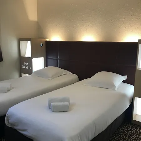 Les Genets Bayonne Отель Lahubiague