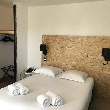 Les Genets Bayonne Отель