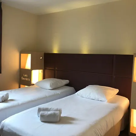 Les Genets Bayonne 2* Lahubiague