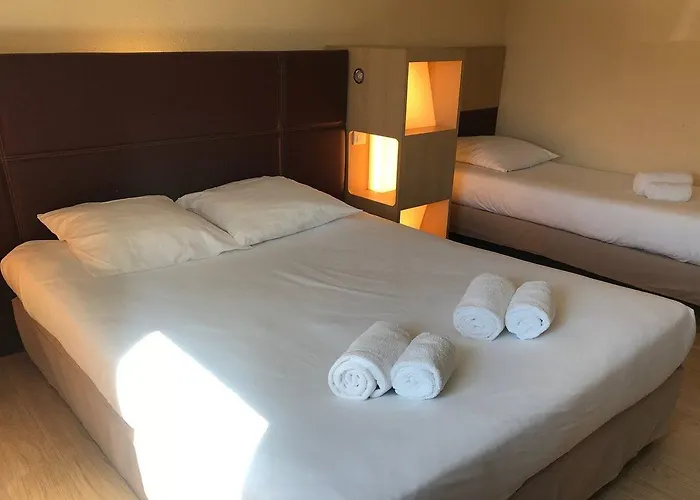 Les Genets Bayonne Lahubiague