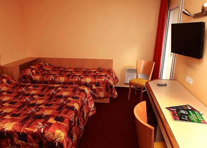 Les Genets Bayonne 2*