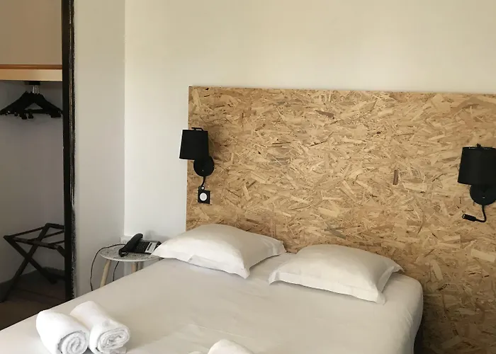 Les Genets Bayonne Hotel