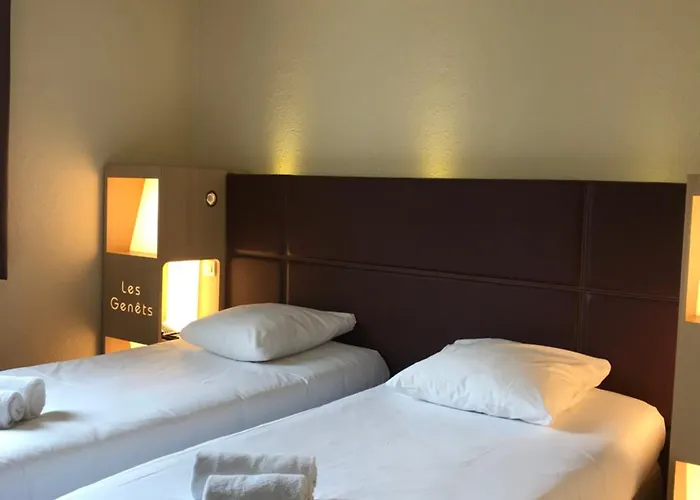 Les Genets Bayonne 2* Lahubiague