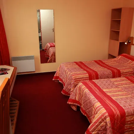 Hotel Les Genets Bayonne Lahubiague